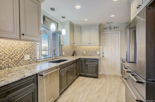 1016 Pennsylvania Ave, Redlands CA  92374-2623 exterior