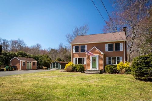 17 Brandy St, Manchester, CT 06043-7601
