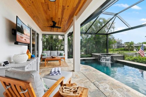 200 Angler Ct, Marco Island FL  34145-4203 exterior