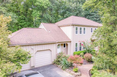 471 Riva Ave, East Brunswick, NJ 08816-2436