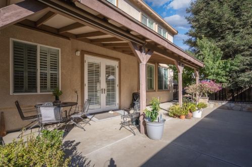 1138 Water Ln, Lathrop CA  95330-8608 exterior