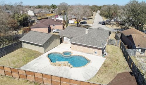 2545 19th Ave, Texas City, TX 77590-4801