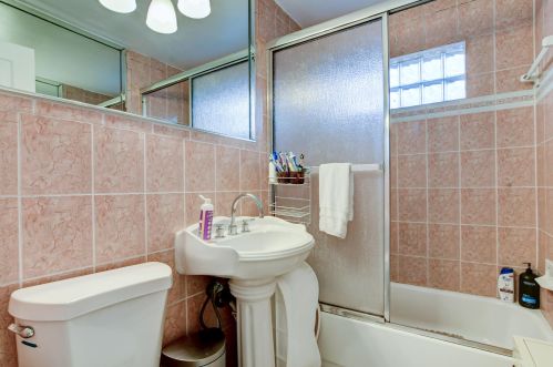 1016 Aspen Rd, West Palm Beach FL  33409-4855 exterior