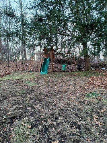 67 Old Windham Rd, South Windham CT  06266-1135 exterior