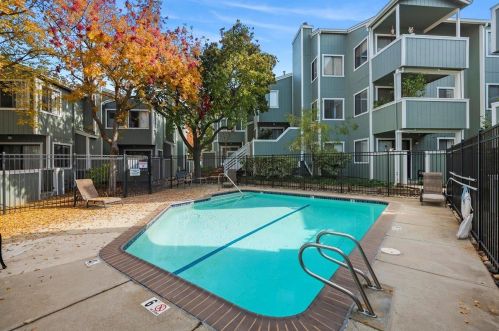 1068 Maywood Ln, Pacheco CA  94553-4176 exterior