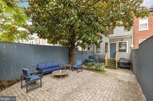 613 Kenyon St, Washington DC  20010-2909 exterior