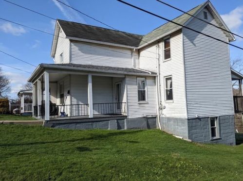 27 Sycamore St, West Brownsville, PA 15417-1742
