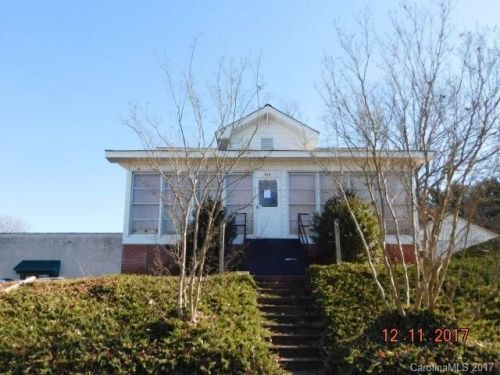 818 4th St, Albemarle, NC 28001-3410