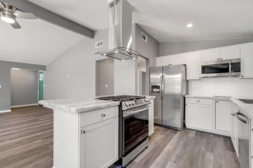 6577 Melrose Dr, North Highlands CA  95660-4378 exterior