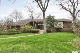 100 Anchorage Rd, Hewlett, NY 11557-2502
