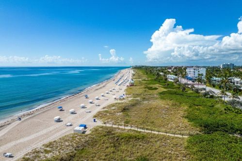 72 6th Ave, Delray Beach FL  33483-5309 exterior