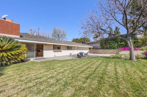 1400 Wardman Dr, Brea CA  92821-2033 exterior