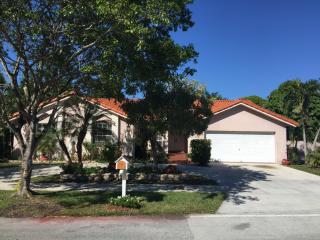12705 116th Ter, Miami, FL 33186-4652