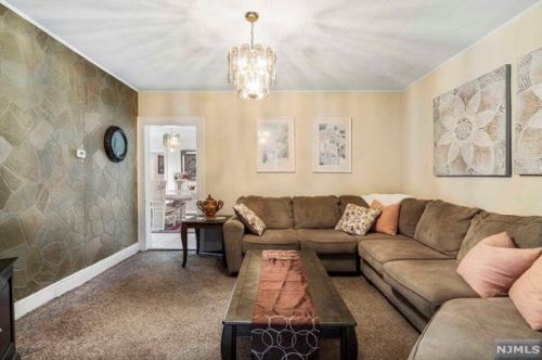 122 Gaston Ave, Outwater NJ  07026-1208 exterior