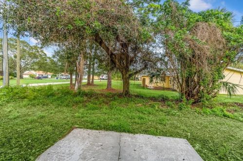 2890 1 Pl, Vero Beach FL 32968-2549 exterior