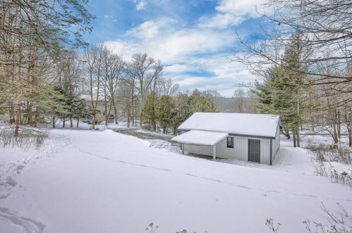 12 Mona Lisa Ln, Warwick NY  10990-2654 exterior