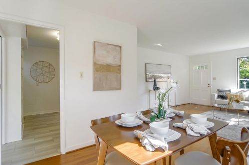 1252 Carmel Ter, Los Altos CA 94024-5508 exterior