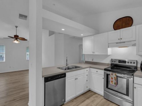 1636 4 Ave, Vero Beach FL 32962-6619 exterior