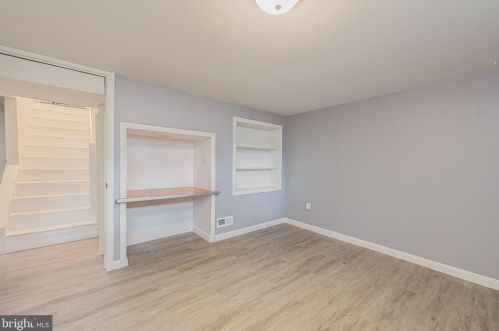 25 Bacon Ct, Dover DE  19901-2572 exterior