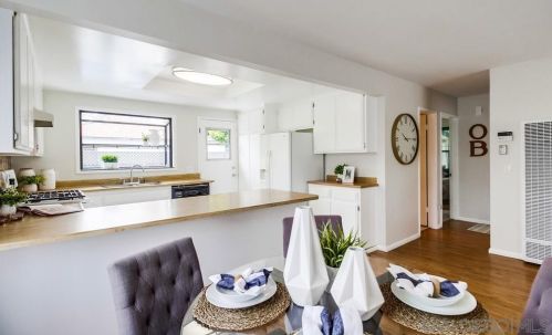 2070 Cable St, San Diego CA 92107-3313 exterior