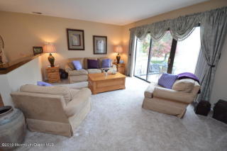 11 Interlaken Ct, East Freehold NJ  07728-3919 exterior