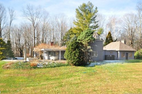 92 Norfolk Rd, Litchfield, CT 06759-2515