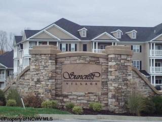 2418 Suncrest Vlg, Morgantown, WV 26505-3870