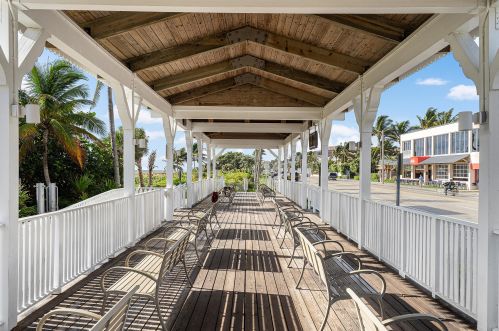 828 Kokomo Key Ln, Delray Beach FL  33483-6027 exterior