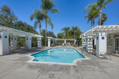 2169 Fiori Dr, Vista CA  92084-7737 exterior