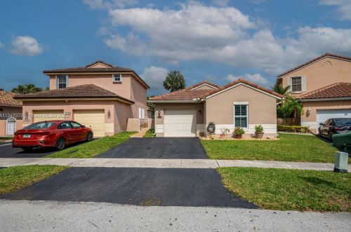 18423 22nd St, Hollywood, FL 33029-3811