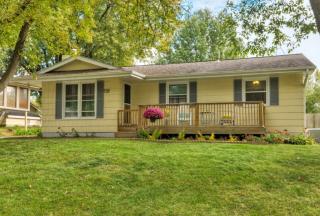 1300 Meadow Dr, Norwalk, IA 50211-1110