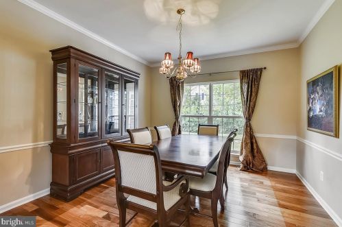 527 Rugby Ct, Purcellville VA  20132-3415 exterior