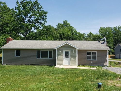338 Lattintown Rd, Marlborough, NY 12542-5610