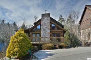 316 Braun Wren Way, Gatlinburg, TN 37738-5889
