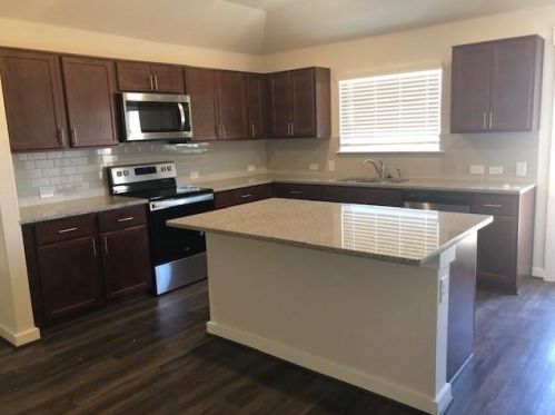 1132 Terrace View Dr, Georgetown TX  78626 exterior