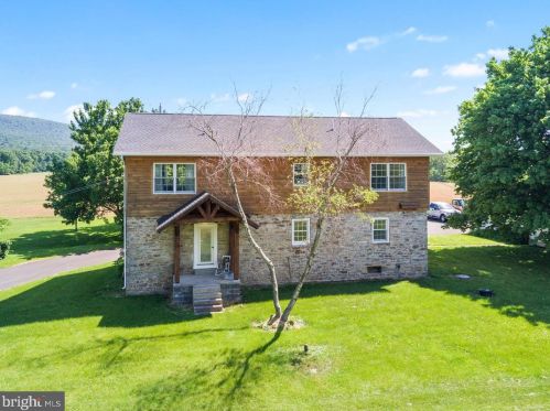 8995 Lancaster Ave, Schubert, PA 19507-9503