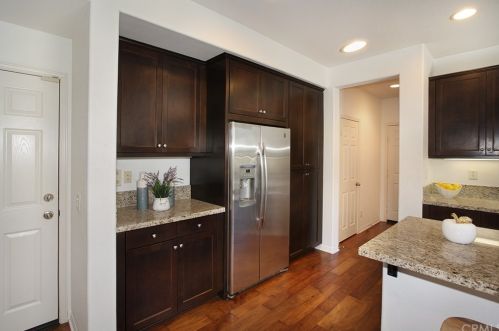 246 Cork Tree Dr, Orange, CA 92865-5009