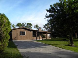 632 Wimbrow Dr, Sebastian, FL 32958-4256