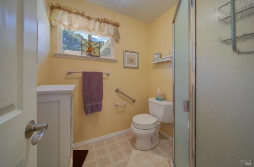 430 Willamette Dr, Vacaville CA  95688-4228 exterior