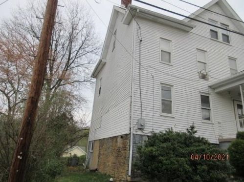 621 Hancock St, Monongahela, PA 15063-2637