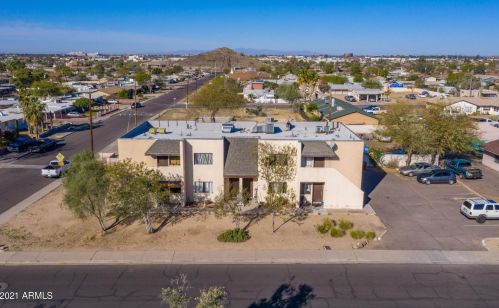 1102 Cheryl Dr, Phoenix AZ 85028-4436 exterior