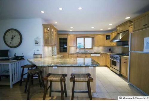 164 Osborne Ave, Point Pleasant Beach NJ  08742-4624 exterior