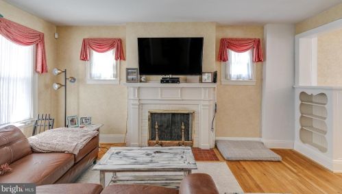 8218 Cadwalader Ave, Melrose Park PA  19027-2406 exterior