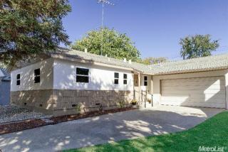 8913 Alderson Ave, Sacramento, CA 95826-4404