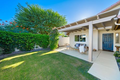 51915 Avenida Alvarado, La Quinta CA  92253-3190 exterior