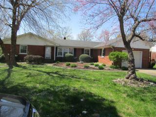 813 Sunrise Ln, Glendale, KY 42701-2136
