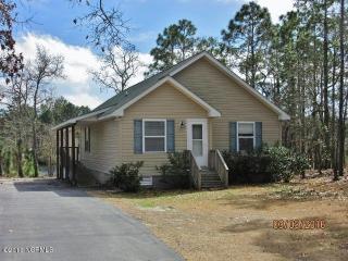 570 Kennedy Dr, Oak Island NC  28461-9677 exterior