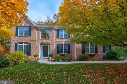 225 Fawn Loop, Red Lion, PA 17356-8714