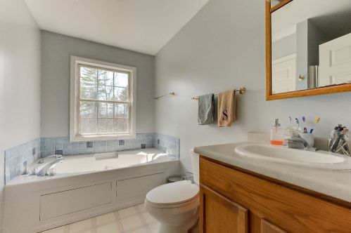 157 Garney Rd, Wakefield NH  03872-7401 exterior