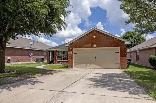 9856 Willowick Ave, Fort Worth, TX 76108-4811